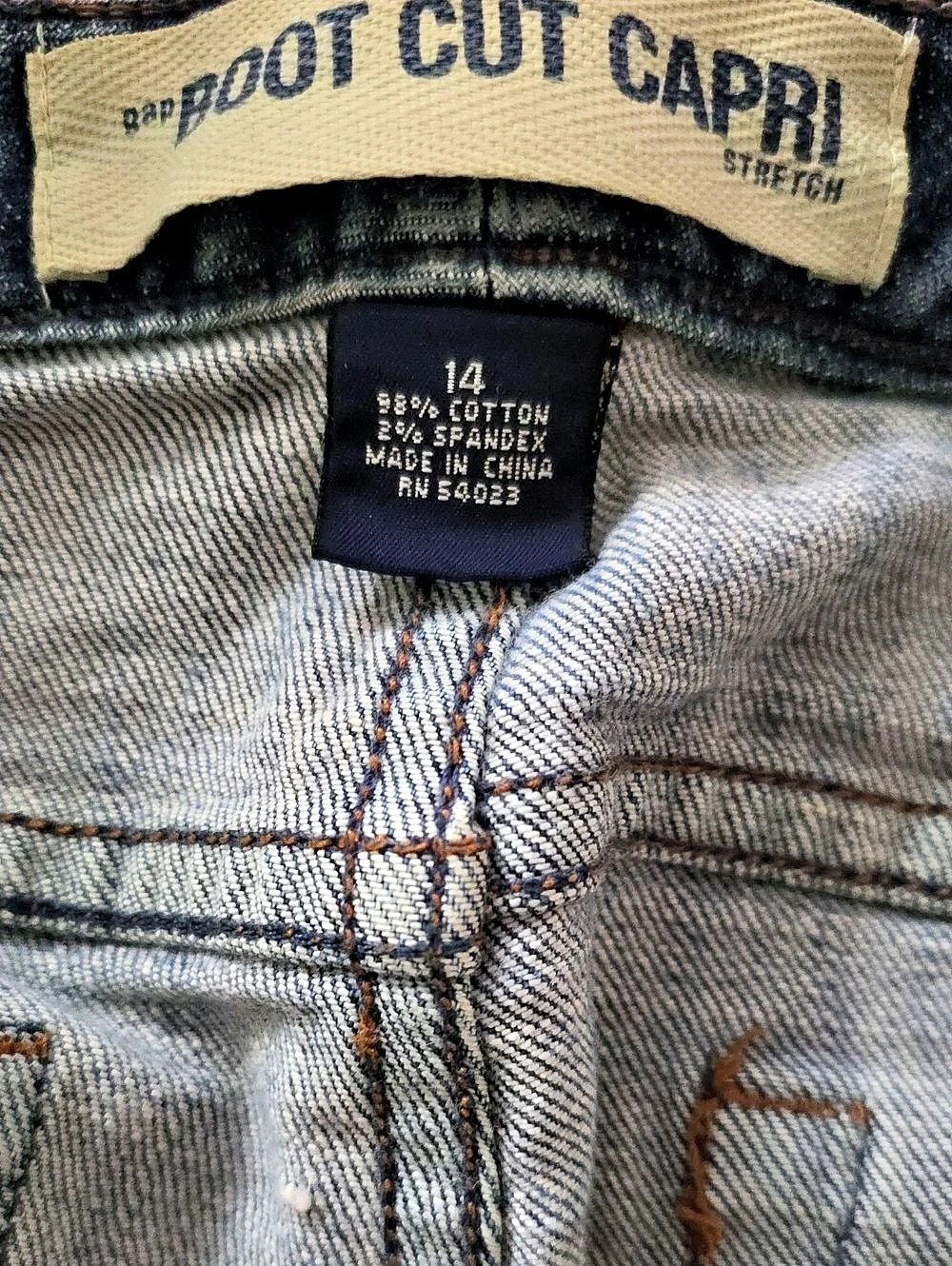 Gap Boot Cut Capri Stretch Jeans Blue Waist 14 - Picture 7 of 8